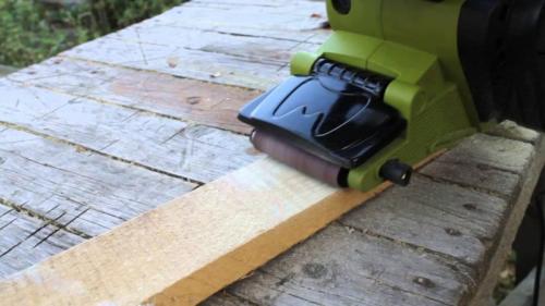 Чем зачистить дерево перед покраской. Чем лучше шлифовать дерево