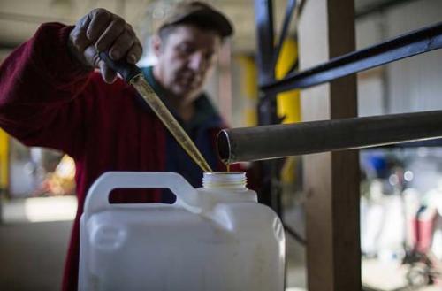 Олифа перед покраской. Олифа натуральная — особенности и свойства