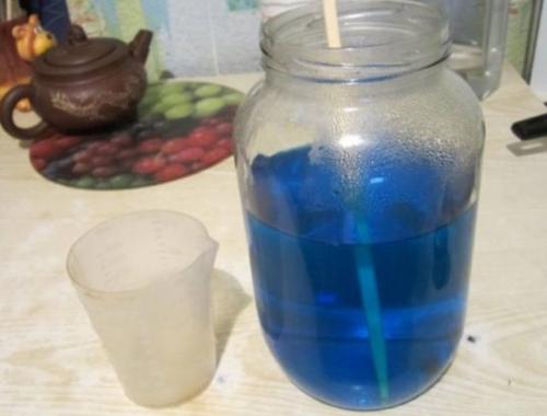 Медный купорос от грибка на стенах, как разводить. Как применяется медный купорос против плесени: инструкция