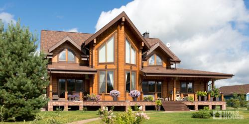 Чем покрасить клееный брус внутри дома. 	Особенности при покраске внутри срубов, деревянных домов из бревна и бруса, домов из клееного бруса и каркасных домов. 06