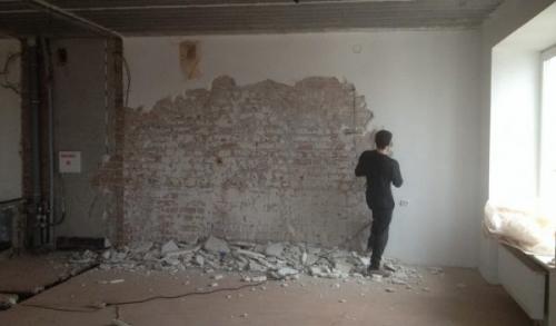 Подготовка стен под покраску после обоев. Как подготовить стены под покраску после обоев