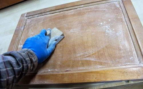Как покрасить мебель из дсп покрытую пленкой. Как перекрасить ламинированную мебель своими руками