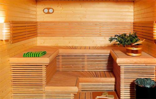 Как правильно утеплить и обшить вагонкой баню. Вагонка - универсальный пиломатериал для отделки бани