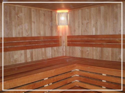 В какой цвет покрасить баню внутри. Покраска комнаты отдыха бани