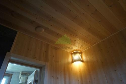 Чем покрыть вагонку в бане и как защитить дерево от потемнения. Импортные средства по обработке стен и потолков 10