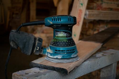 Зачем нужно обрабатывать дерево перед покраской. Что включает в себя предварительная обработка 04