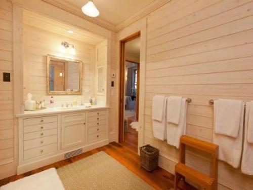 9 советов по внутренней отделке деревянных стен. №3. Нюансы выбора отделочного материала для деревянных стен