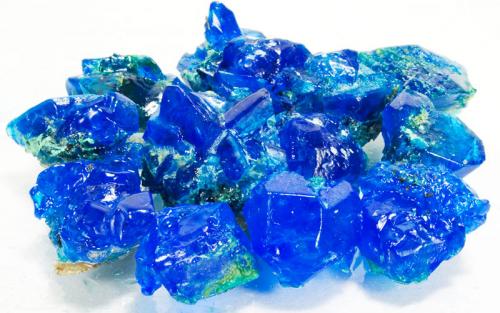 Медный купорос от плесени. Как обработать стены медным купоросом от плесени и грибка в домашних условиях