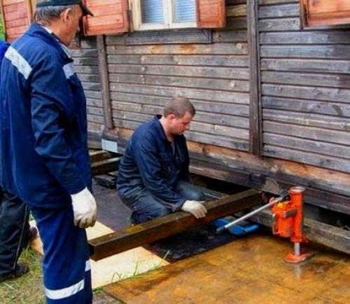 Ленточный фундамент старого дома. Какой фундамент можно подвести под дом 03