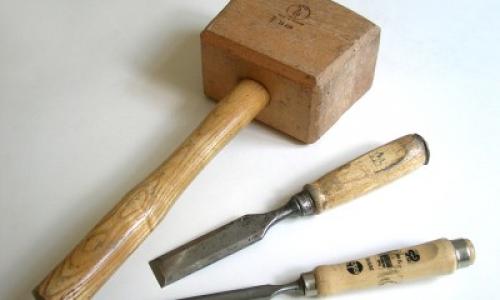 Как снять масляную краску со стен без пыли. Стены