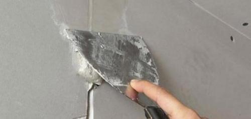 Как повторно покрасить потолок из гипсокартона. Как правильно зачистить гипсокартон перед повторным окрашиванием