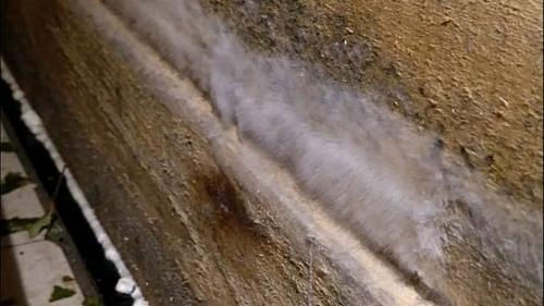 Как правильно обработать пол в бане. От чего на самом деле гниет пол в бане