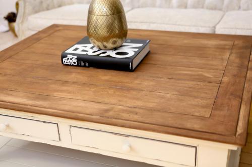 Покраска деревянных изделий акриловыми. Плюсы и минусы акриловой краски для дерева 20