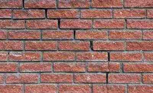 Срок службы дома из кирпича. Срок службы кирпичного дома. Применение силикатного, глиняного кирпича. Климатические моменты. Влияние фундамента, стен и отделки