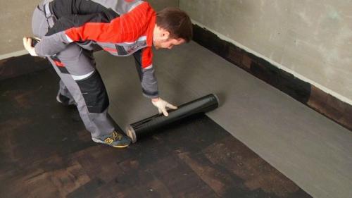 Как защитить деревянный пол от влаги. Особенности гидроизоляции и используемые материалы