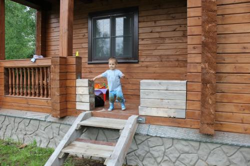 Дом из бруса через 5 лет. У кого дом из сухого профилированного бруса?