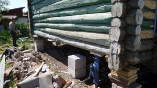 Как поднять дом своими руками. Как поднять дом на домкратах для замены фундамента 01 Как поднять дом своими руками. Как поднять дом на домкратах для замены фундамента 01