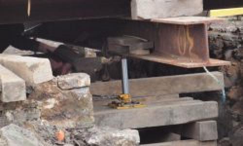 Когда лучше поднимать дом. Как правильно поднимать старый дом на новый фундамент